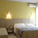 Trionfal - Fronte Mare - Vicinissimi Al Centro 3* Μιλάνο Μαριτίμα