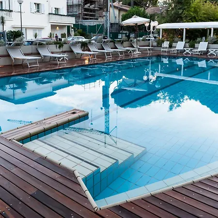 Trionfal - Fronte Mare - Vicinissimi Al Centro 3*