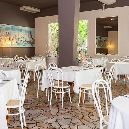 Trionfal - Fronte Mare - Vicinissimi Al Centro