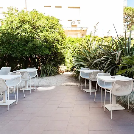 Hotel Trionfal - Fronte Mare - Vicinissimi Al Centro