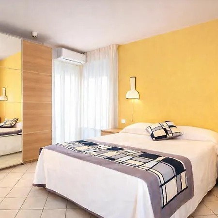 Trionfal - Fronte Mare - Vicinissimi Al Centro 酒店 3*