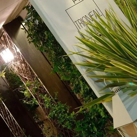Trionfal - Fronte Mare - Vicinissimi Al Centro Hotel