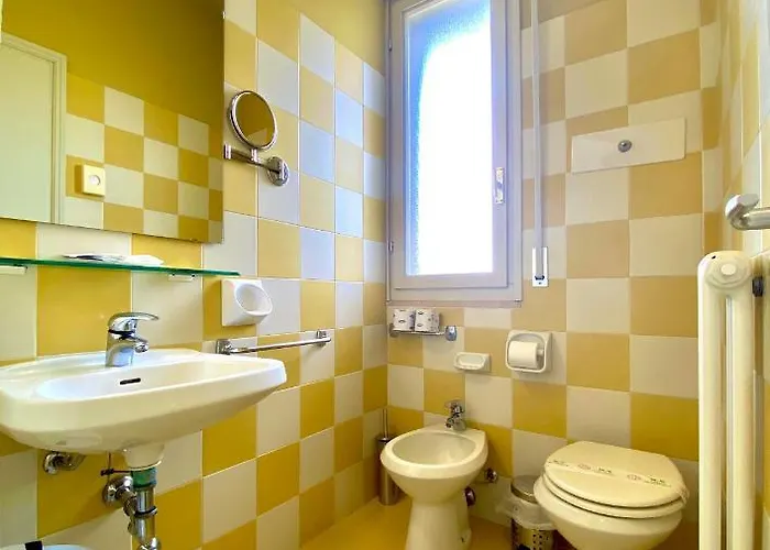 Trionfal - Fronte Mare - Vicinissimi Al Centro Hotel 3*