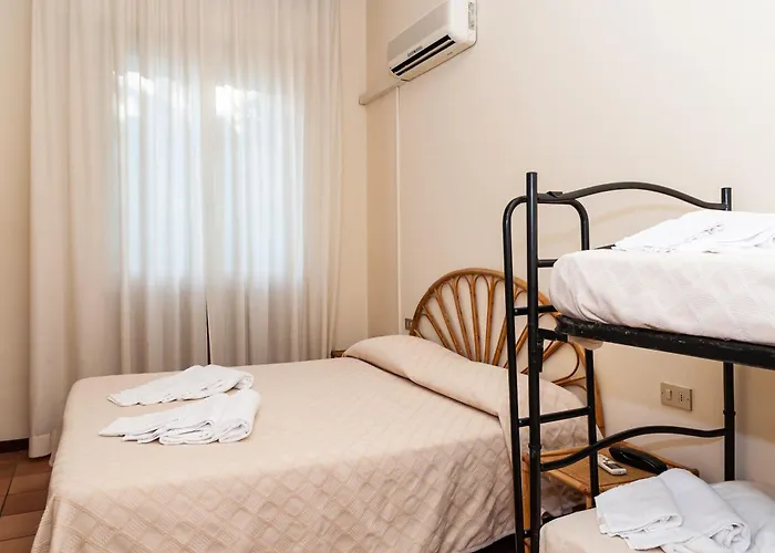 Hotel Trionfal - Fronte Mare - Vicinissimi Al Centro Milano Marittima