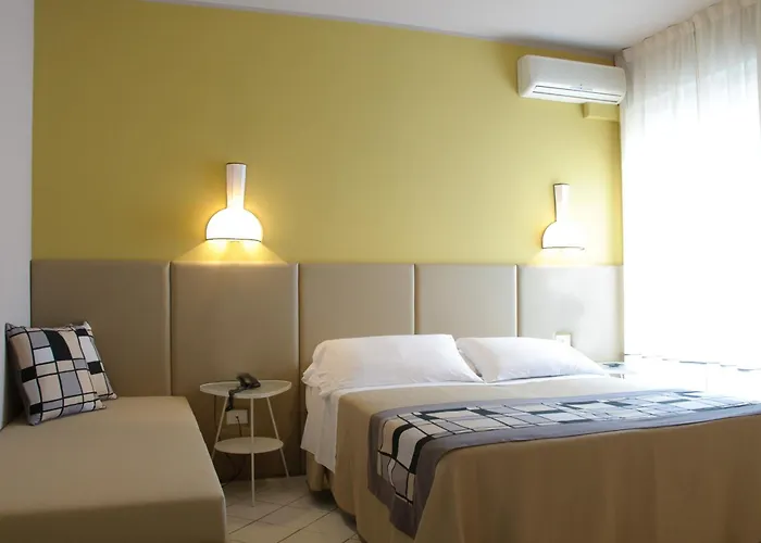 Trionfal - Fronte Mare - Vicinissimi Al Centro 3* 米兰马瑞提那