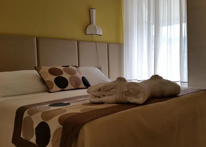 Trionfal - Fronte Mare - Vicinissimi Al Centro 3* Milano Marittima