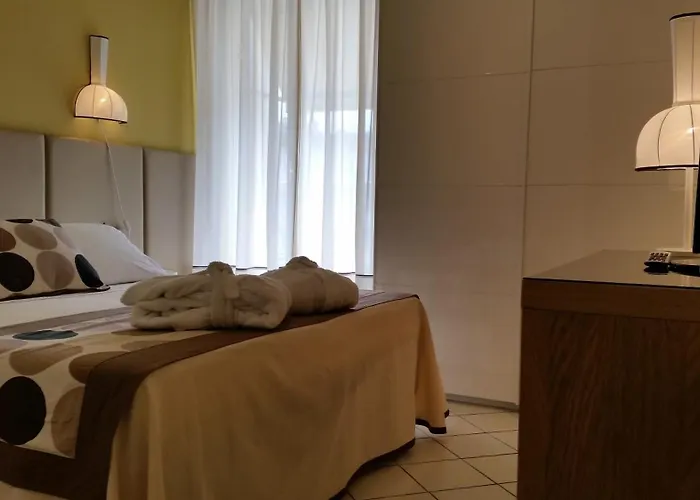 Hotel Trionfal - Fronte Mare - Vicinissimi Al Centro