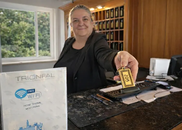 Hotel Trionfal - Fronte Mare - Vicinissimi Al Centro 3*