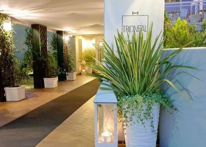 Trionfal - Fronte Mare - Vicinissimi Al Centro Hotel Milano Marittima