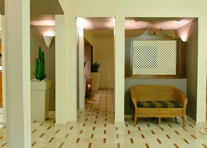 Trionfal - Fronte Mare - Vicinissimi Al Centro 3* 米兰马瑞提那