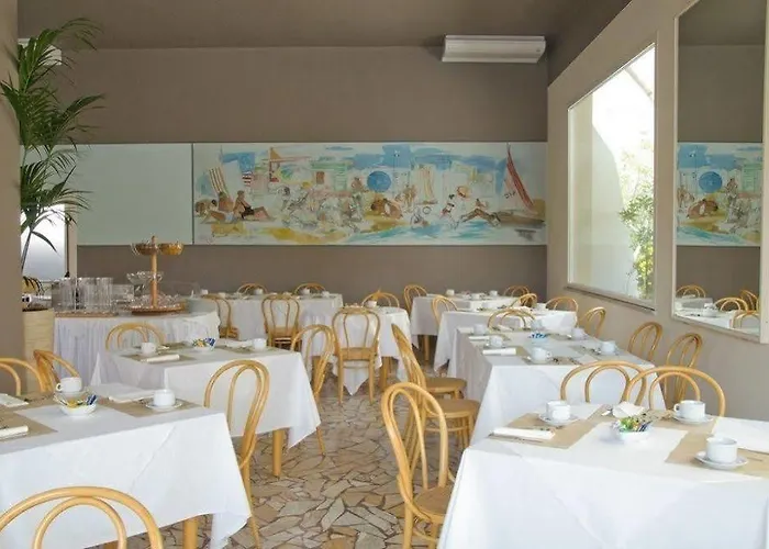 酒店 Trionfal - Fronte Mare - Vicinissimi Al Centro 3*
